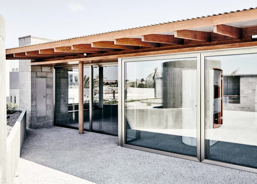 Textile House in Paracas by Ghezzi Novak