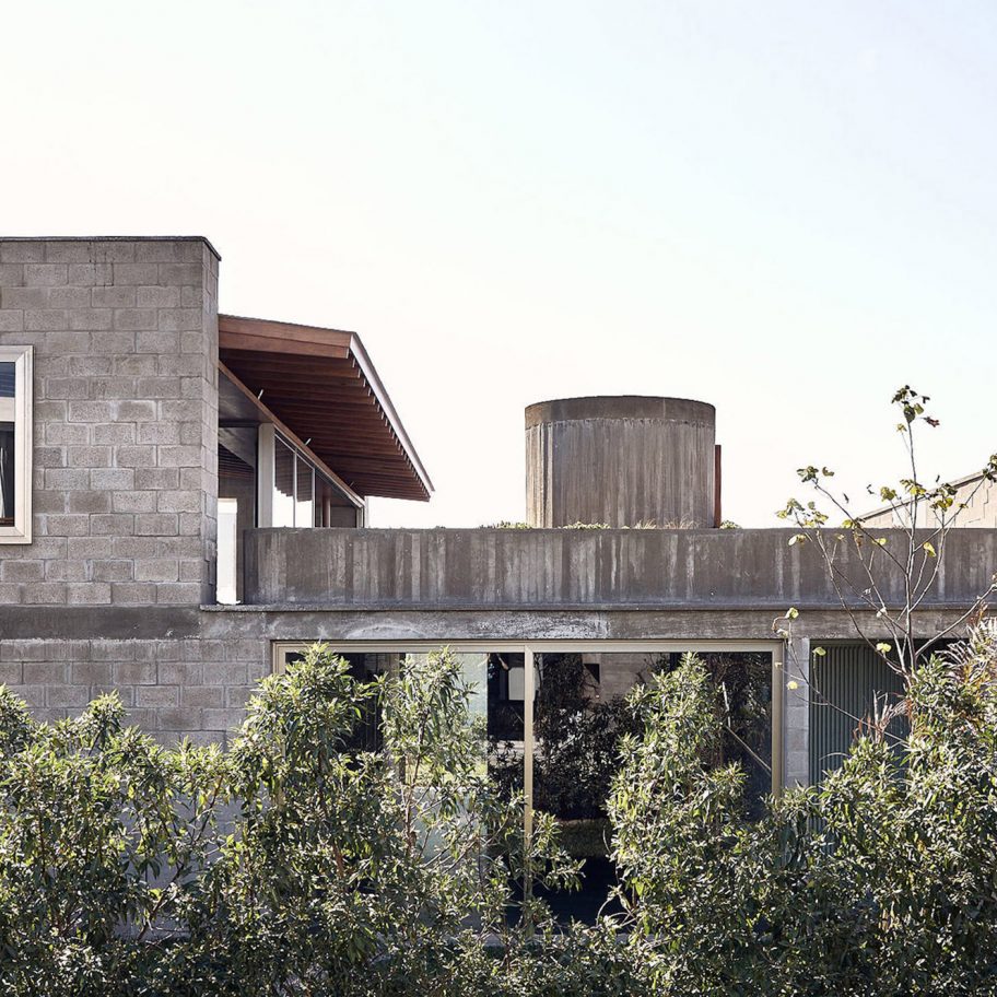 Textile House in Paracas by Ghezzi Novak