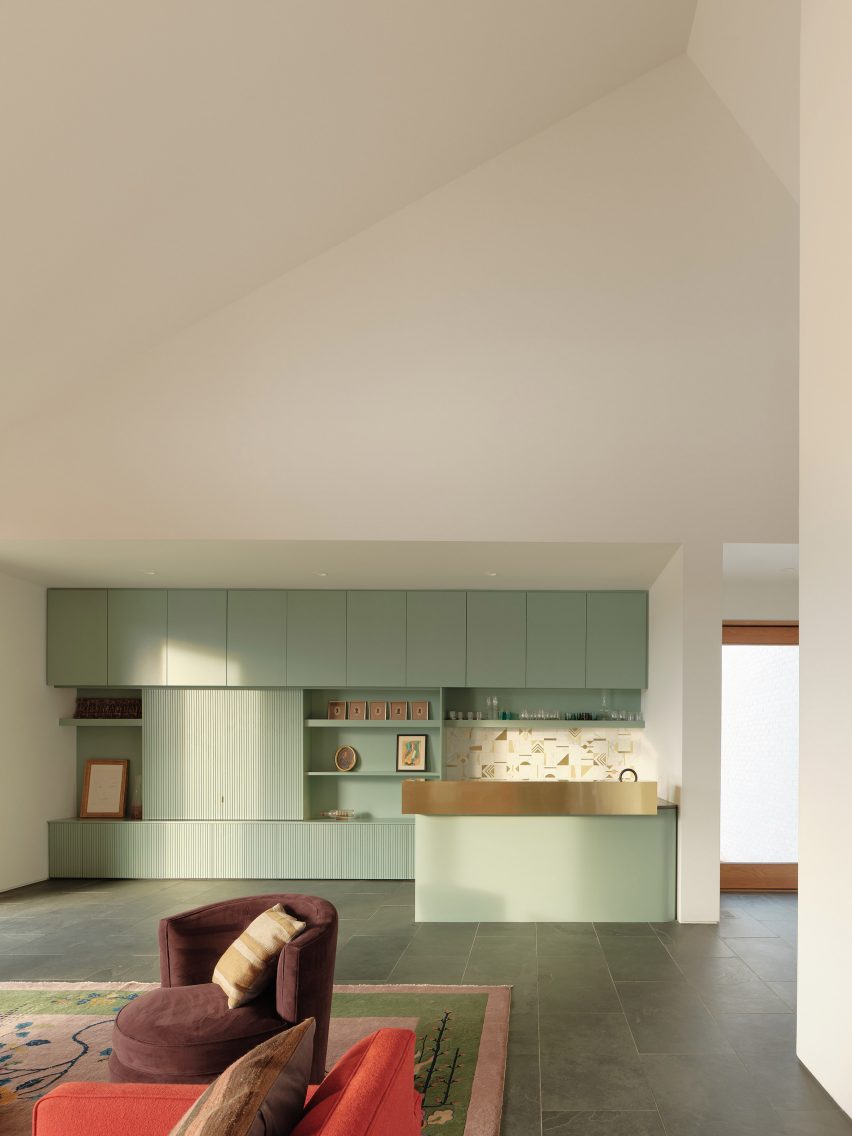 Three Chimney House by T W Ryan Architecture