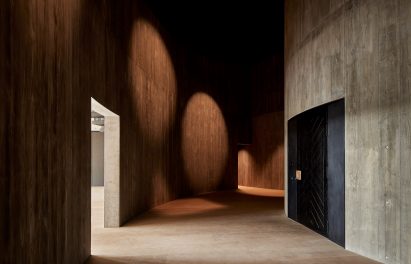 Towers Road House by Wood Marsh