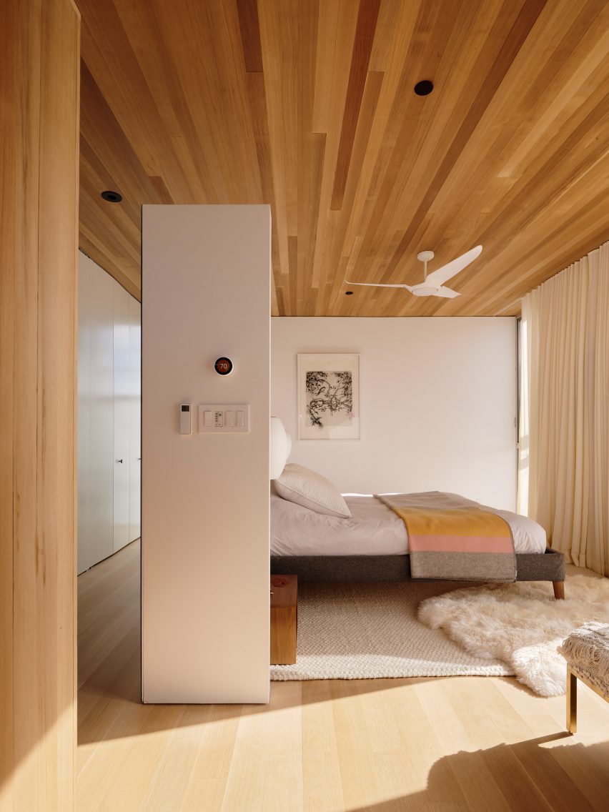 Walk-Street House by Ras-A Studio