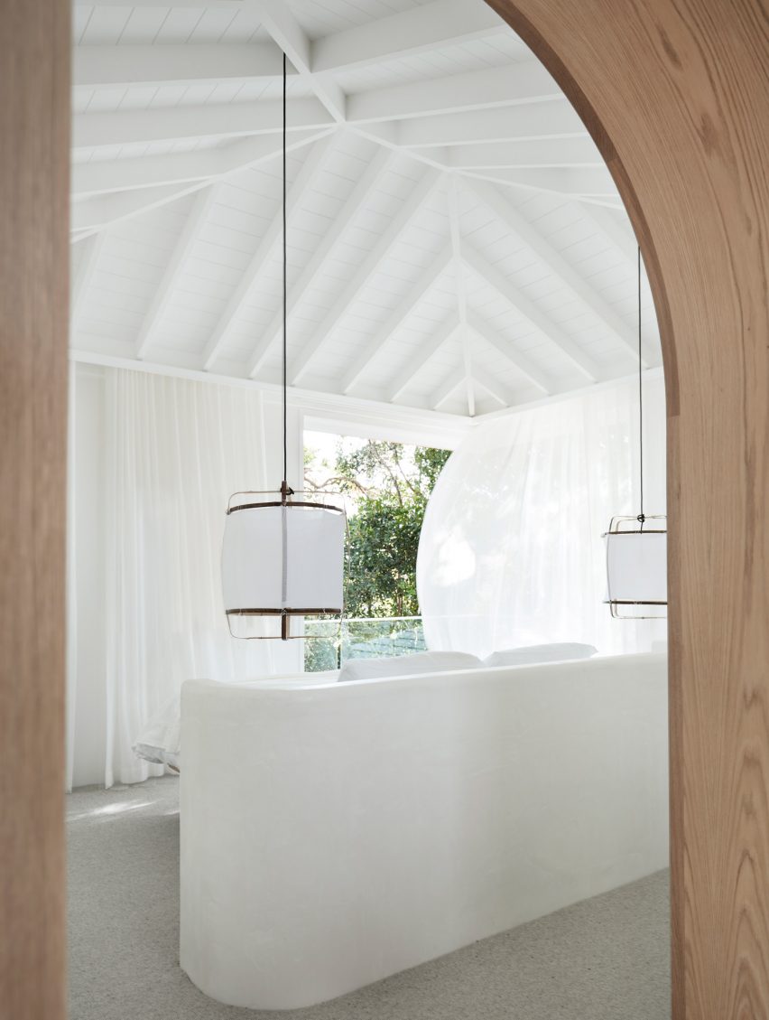Woorak House in Palm Beach, Sydney designed by CM Studio