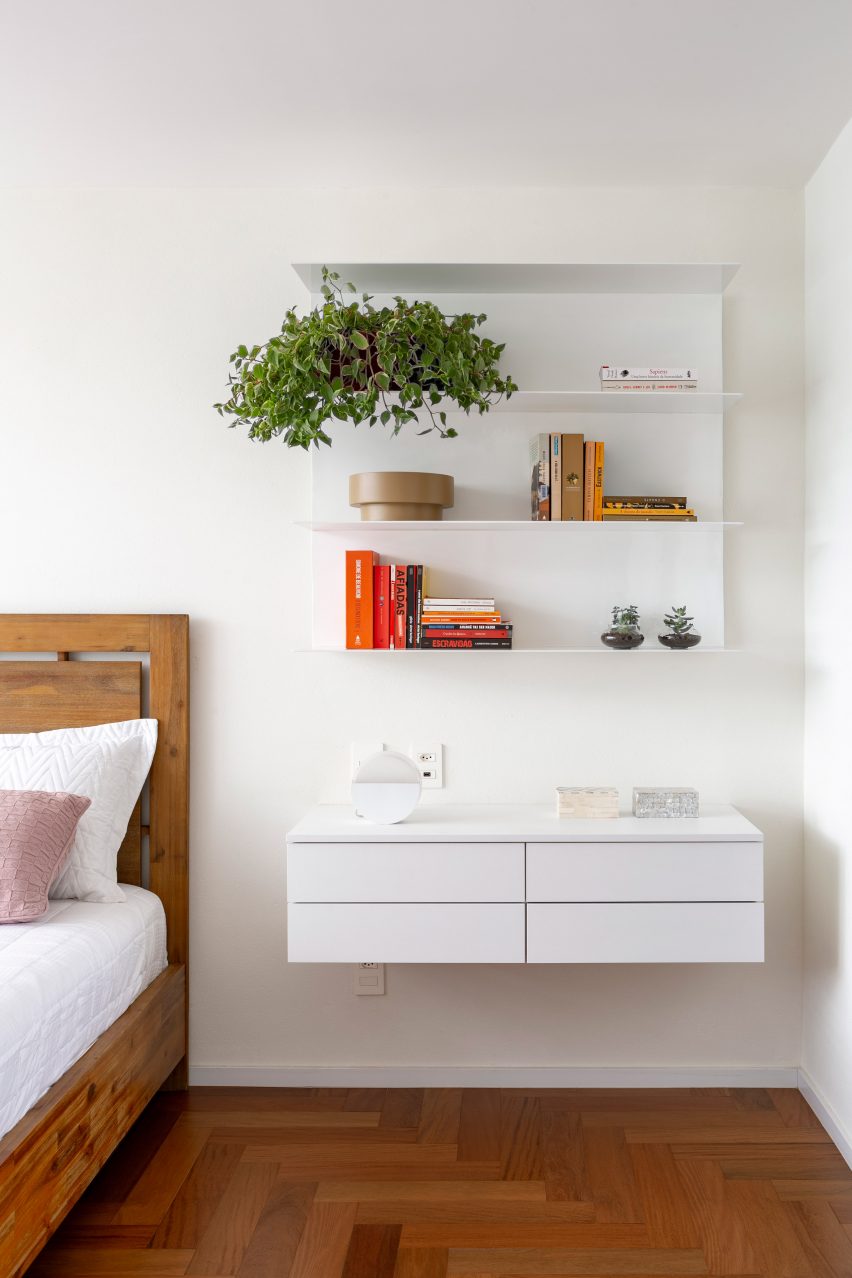 308 S Apartment by BLOCO Arquitetos