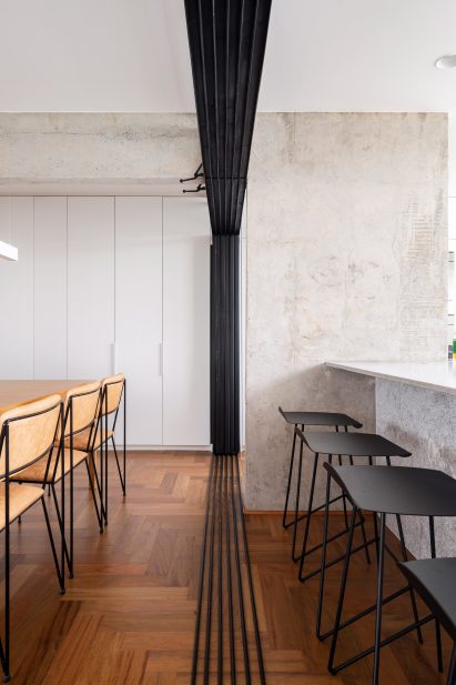 308 S Apartment by BLOCO Arquitetos