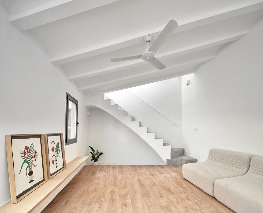 Akari House by Mas-aqui
