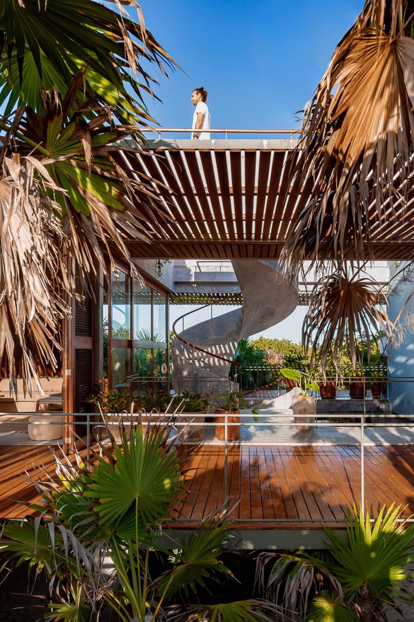 Casa Bautista by Productora