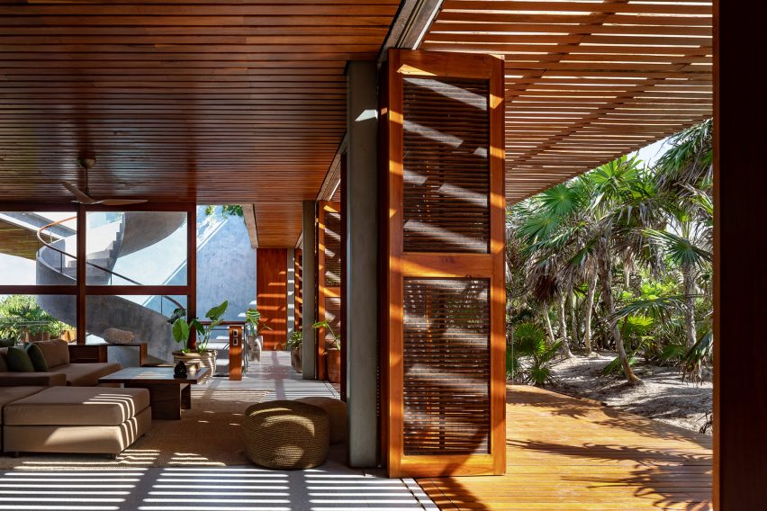 Casa Bautista by Productora
