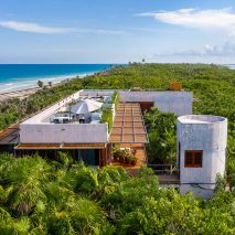 Casa Bautista by Productora