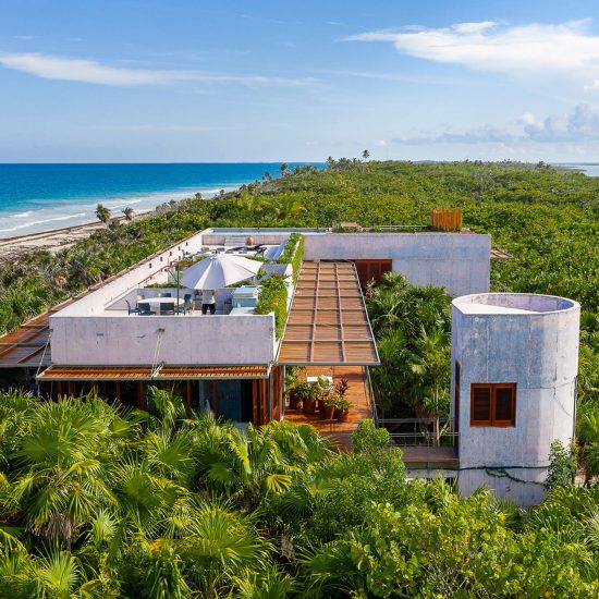 Casa Bautista by Productora