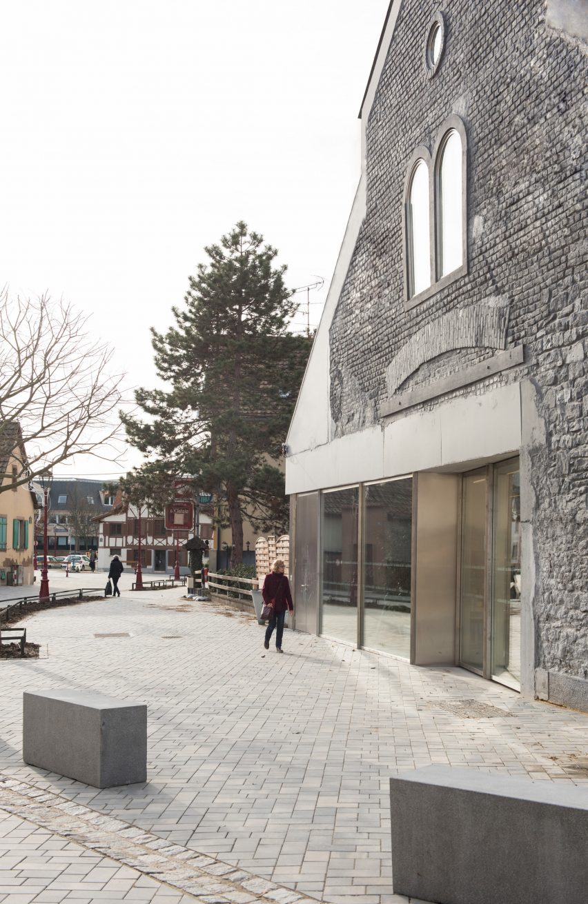 Covered market in Schiltigheim by Dominique Coulon & Associés