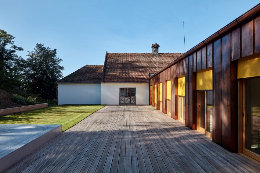 Elementary School Vřesovice by Public Atelier and FUUZE