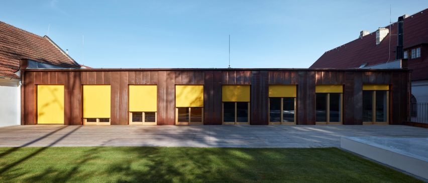 Elementary School Vřesovice by Public Atelier and FUUZE
