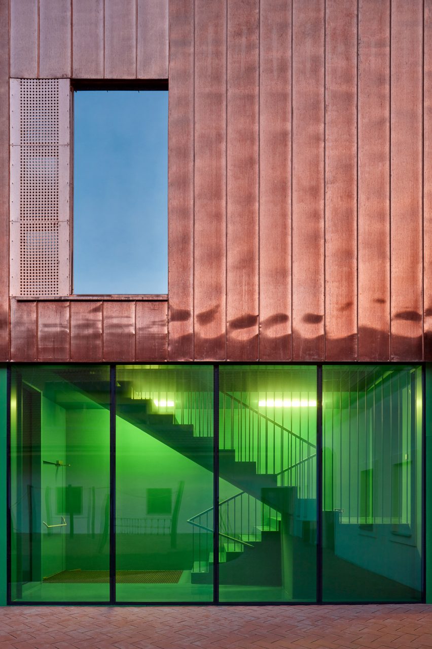 Elementary School Vřesovice by Public Atelier and FUUZE