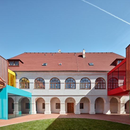 Elementary School Vřesovice by Public Atelier and FUUZE