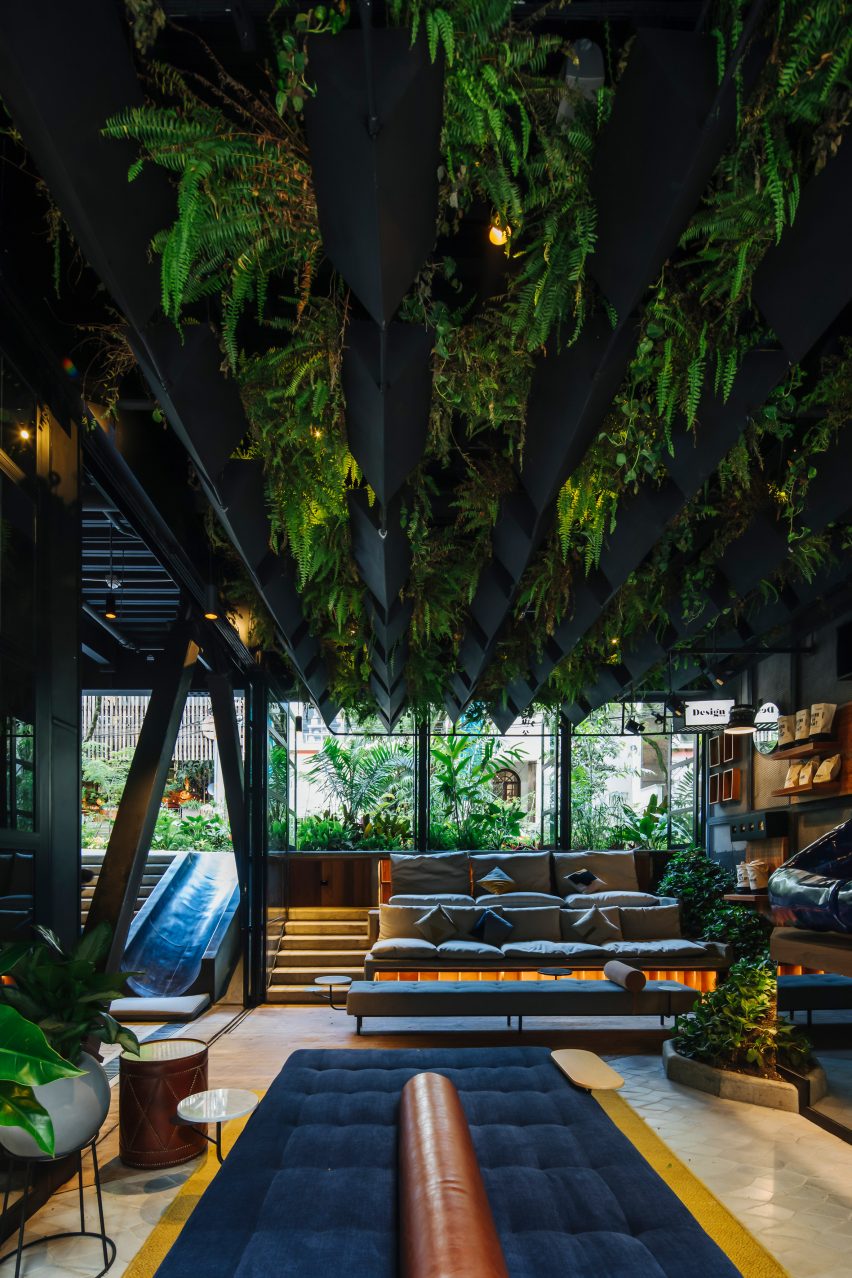 Hotel Click Clack Medellin Plan:b Arquitectos