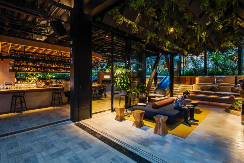 Hotel Click Clack Medellin Plan:b Arquitectos