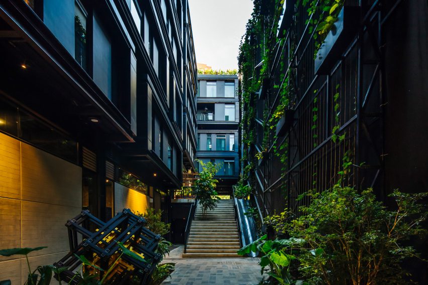 Hotel Click Clack Medellin Plan:b Arquitectos