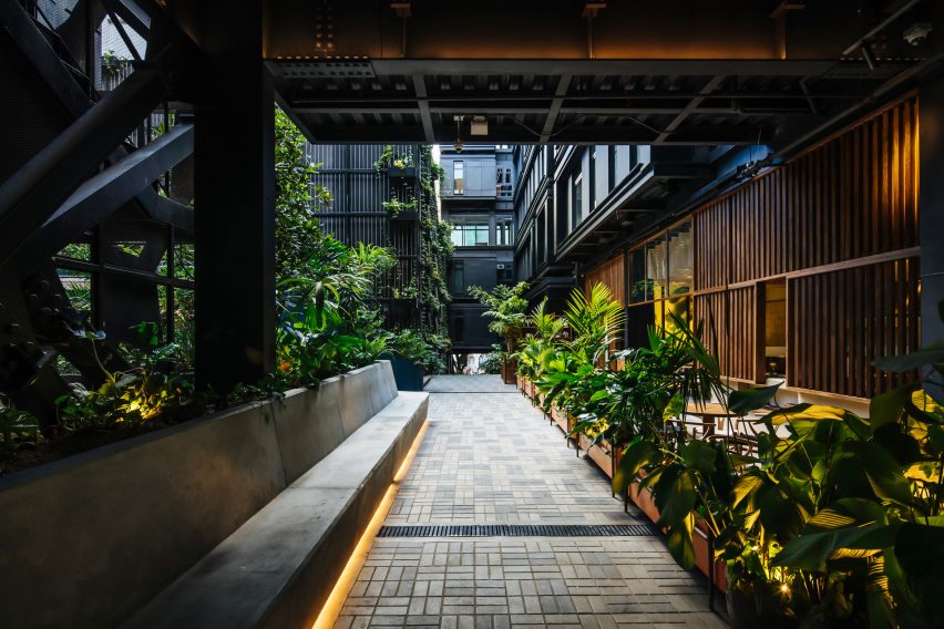 Hotel Click Clack Medellin Plan:b Arquitectos