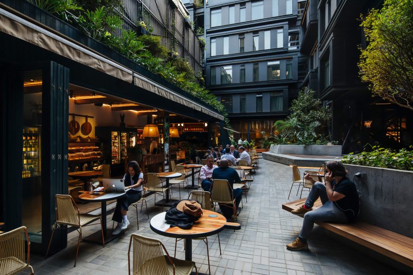 Hotel Click Clack Medellin Plan:b Arquitectos