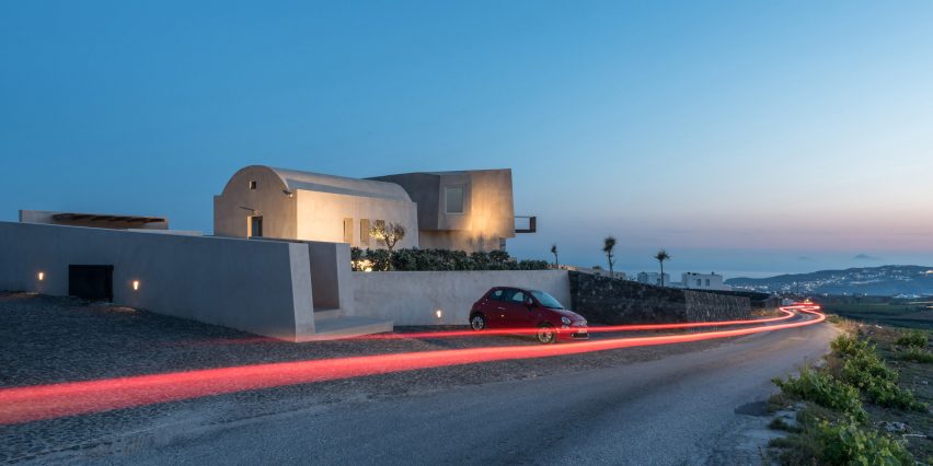 House in Pyrgos by Kapsimalis Architects