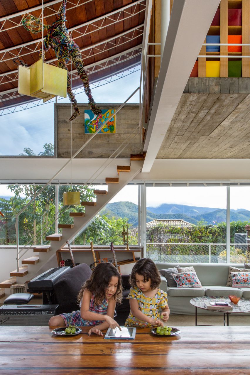 House in Samambaia by Rodrigo Simão Arquitetura