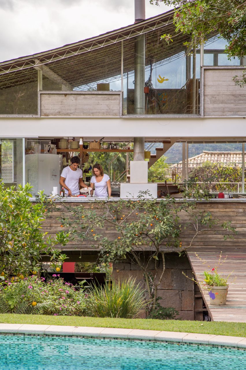 House in Samambaia by Rodrigo Simão Arquitetura