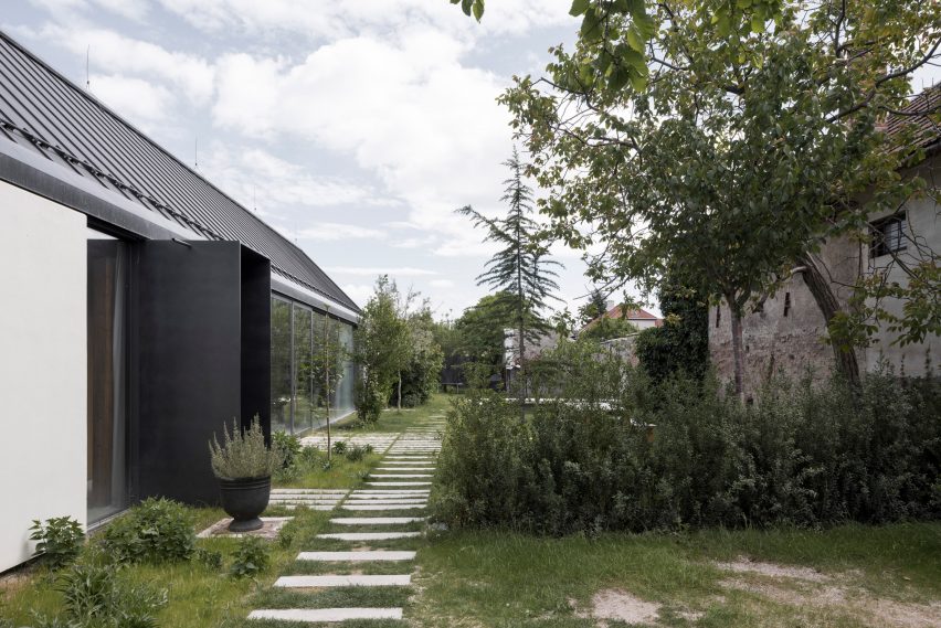House V designed by Martin Skoček
