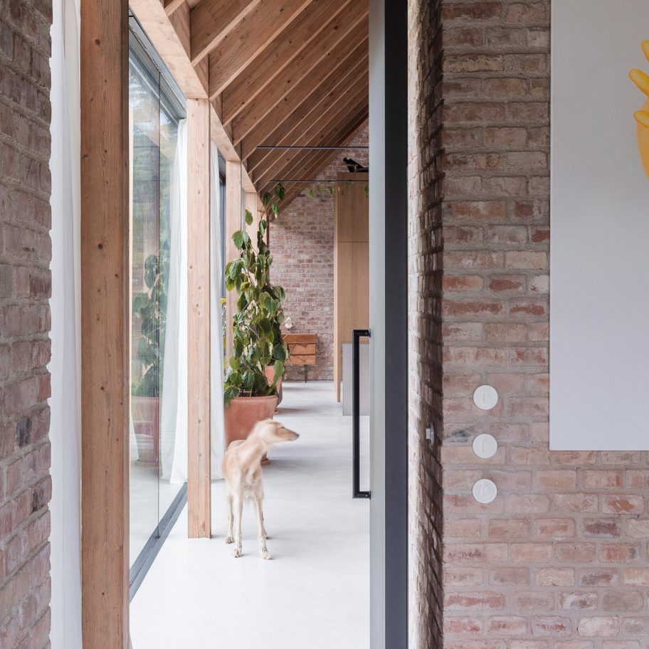 House V designed by Martin Skoček