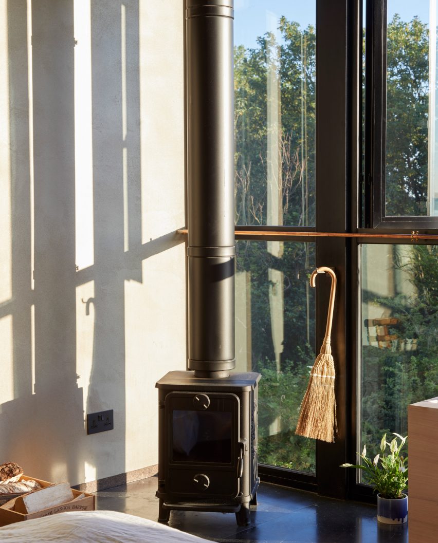 London loft extension for Edmund Sumner and Yuki Sumner by Szczepaniak Astridge