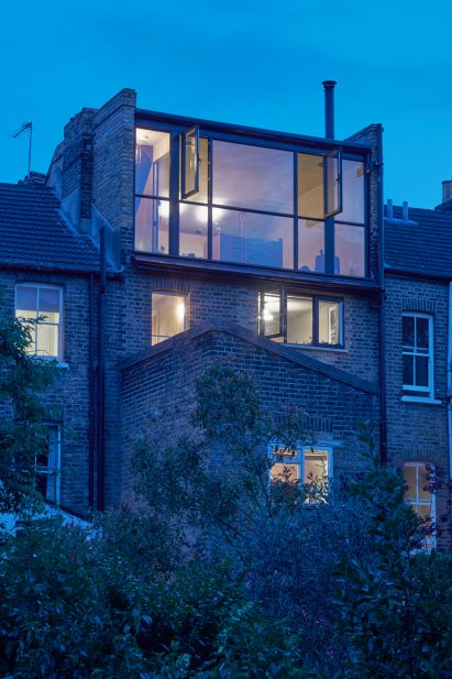 London loft extension for Edmund Sumner and Yuki Sumner by Szczepaniak Astridge