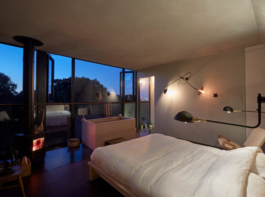 London loft extension for Edmund Sumner and Yuki Sumner by Szczepaniak Astridge