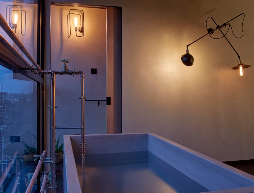 London loft extension for Edmund Sumner and Yuki Sumner by Szczepaniak Astridge