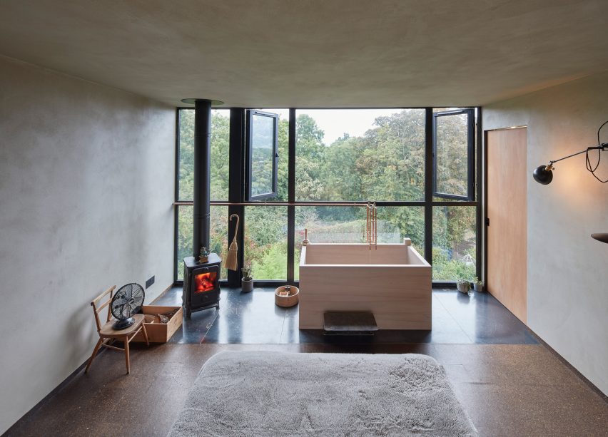 London loft extension for Edmund Sumner and Yuki Sumner by Szczepaniak Astridge