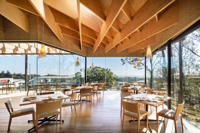 Mikuni Izukogen restaurant by Kengo Kuma