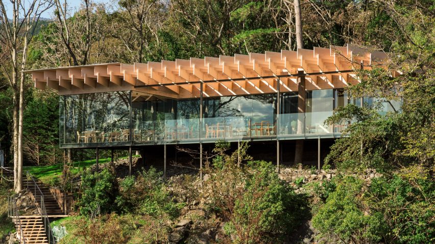 Mikuni Izukogen restaurant by Kengo Kuma