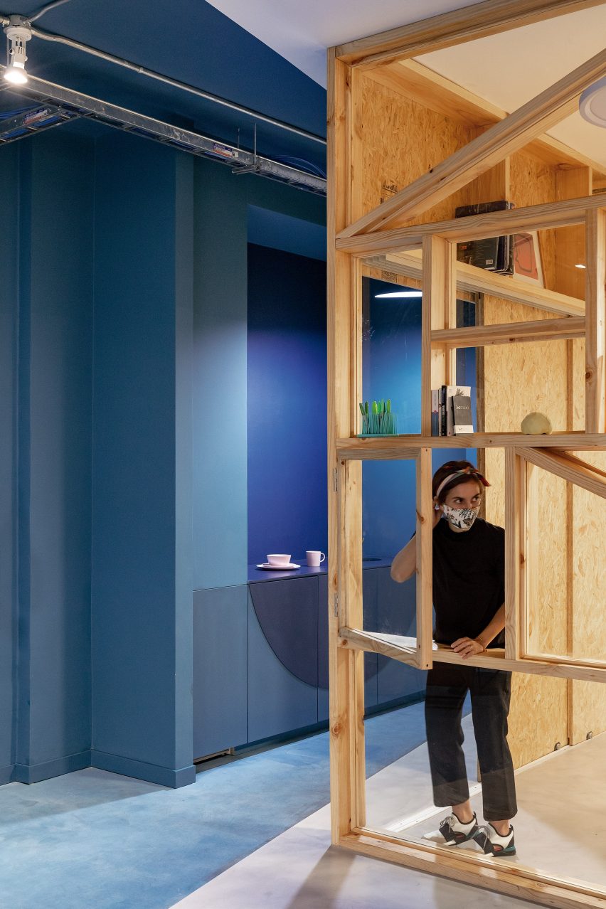 Oriented Fibers by Jag Studio