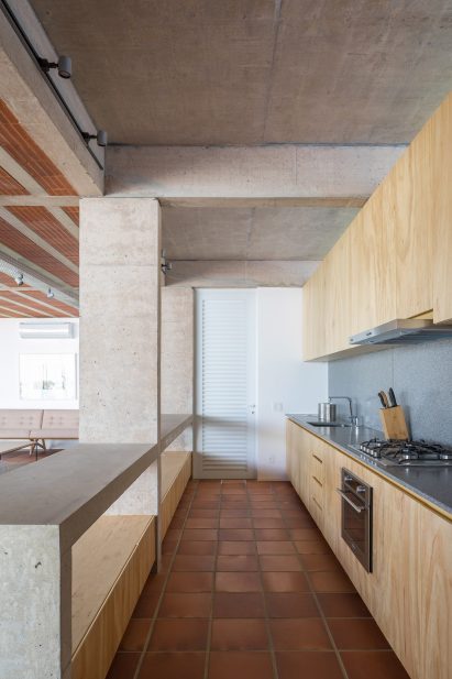 Portico House by Bloco Arquitetos
