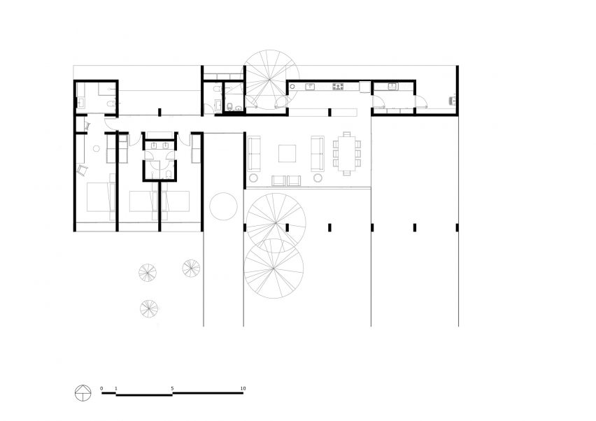 Portico House by Bloco Arquitetos