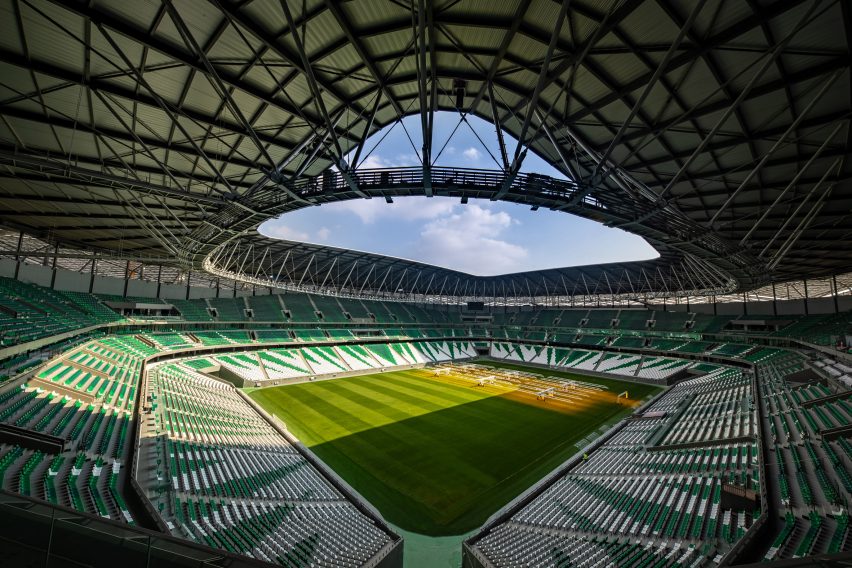 Education City Stadium for Qatar 2022 World Cup by Fenwick-Iribarren Architects