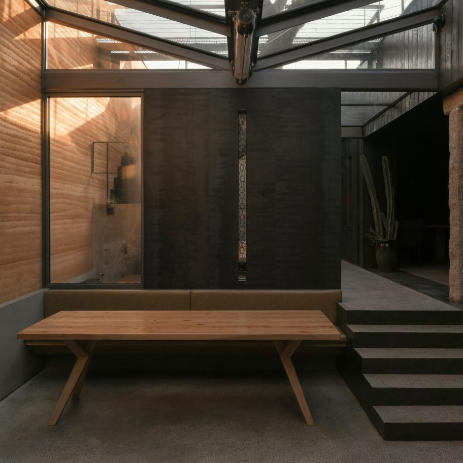 Restaurant Ya in Beijing by C+ Architects