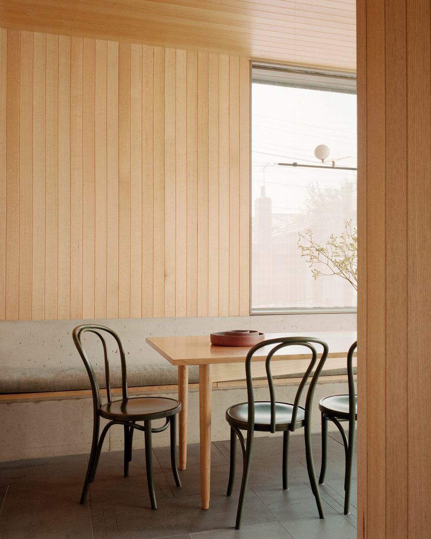 Ruckers Hill House by Studio Bright