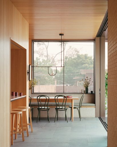 Ruckers Hill House by Studio Bright