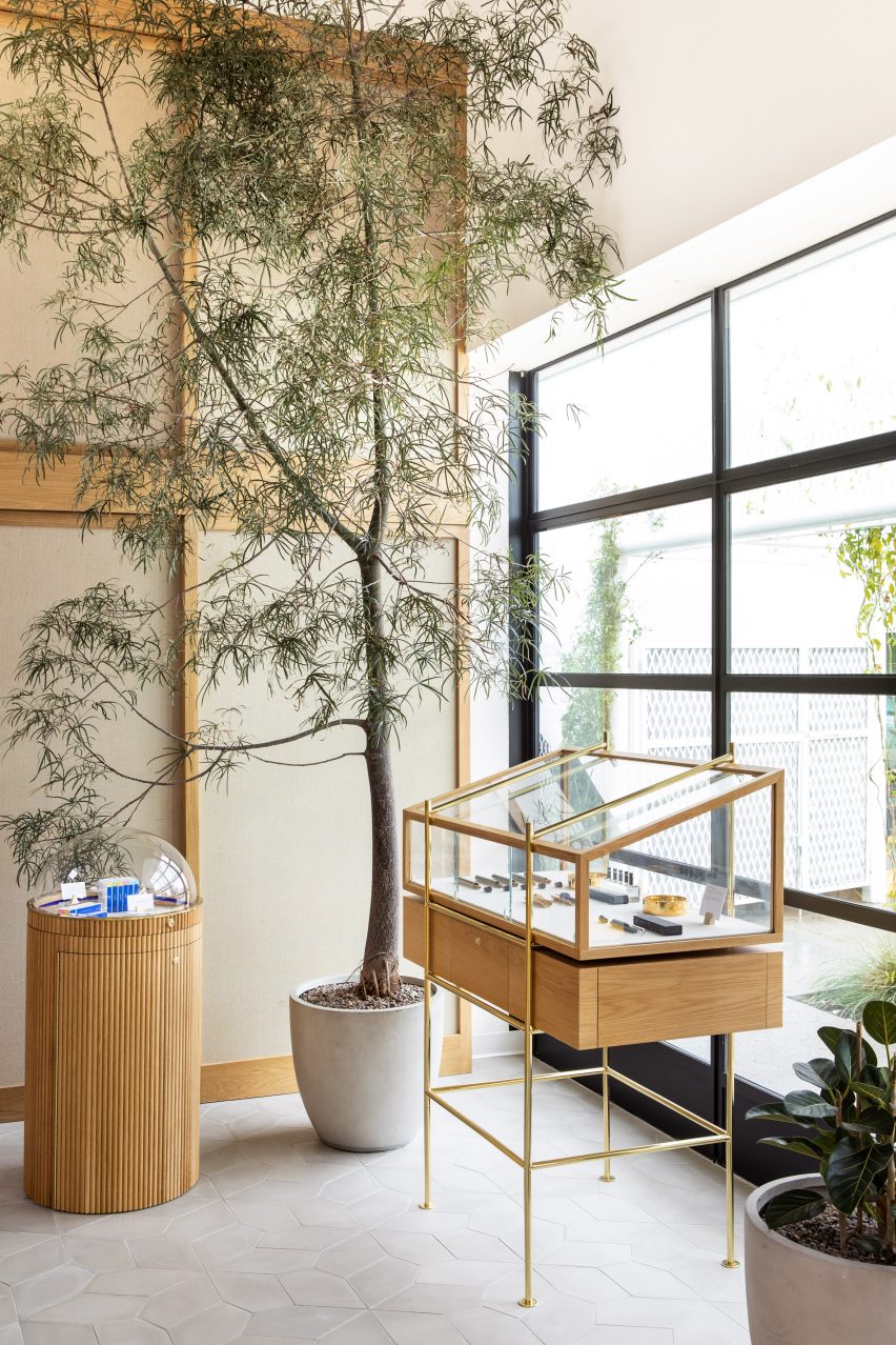 Serra by Commune Design