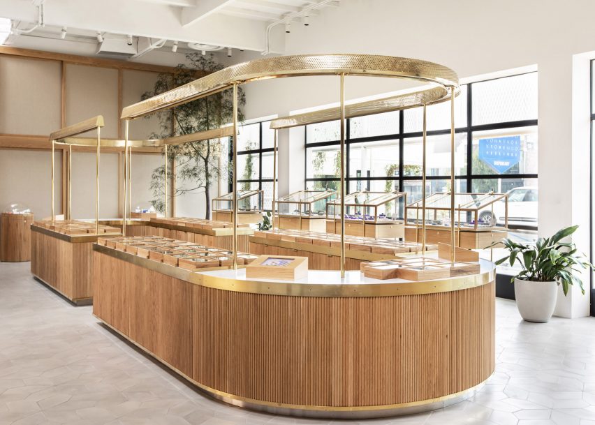 Serra by Commune Design