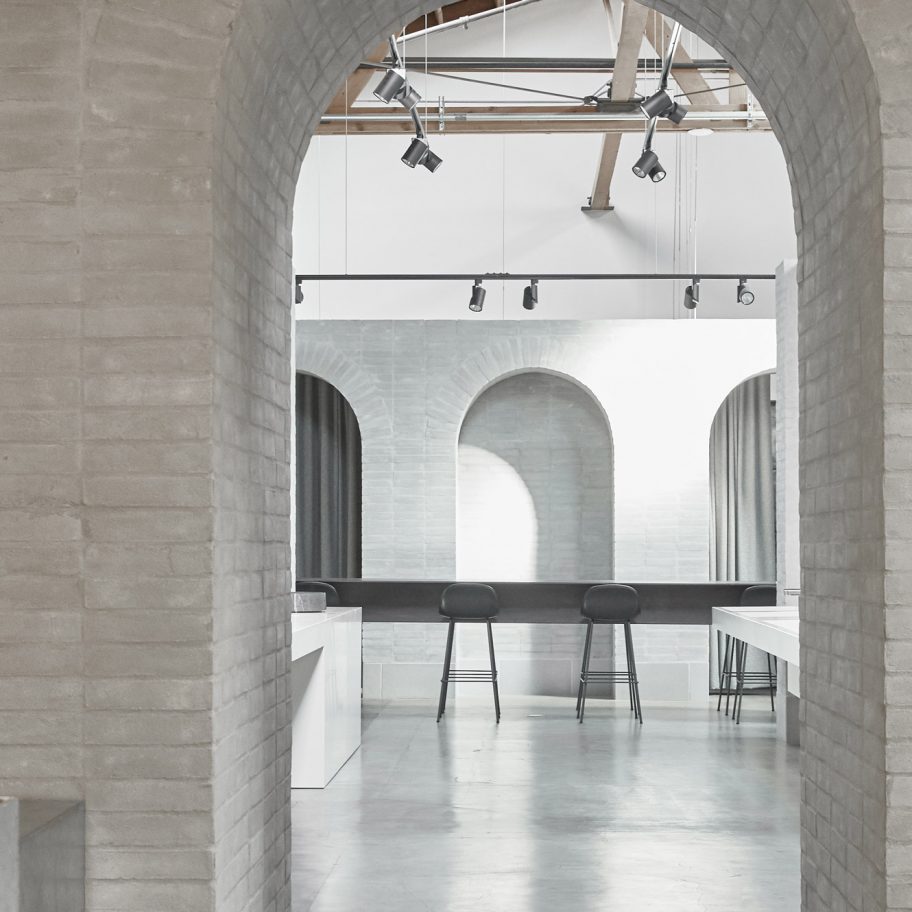 The Splash Lab showroom in LA designed by McLaren Excell