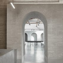 The Splash Lab showroom in LA designed by McLaren Excell