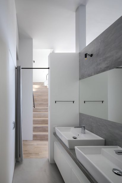 Zeze Osaka co-living house by Swing architects