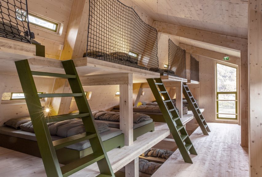 Tungestølen Tourist Cabin at Jostedalen glacier in Norway by Snøhetta