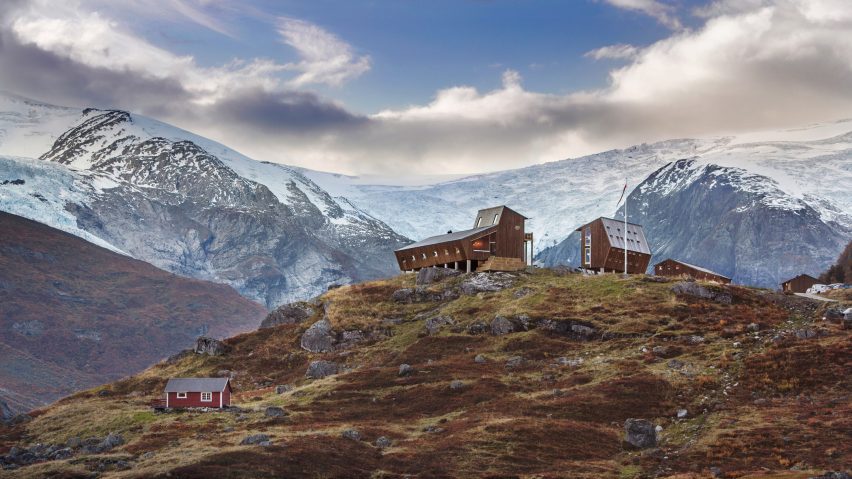 Tungestølen Tourist Cabin at Jostedalen glacier in Norway by Snøhetta