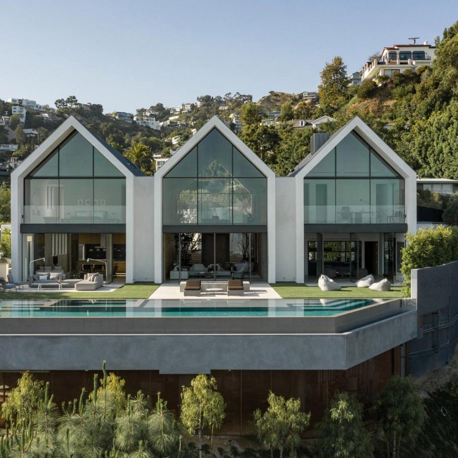 1471 Forest Knoll by Standard Architecture